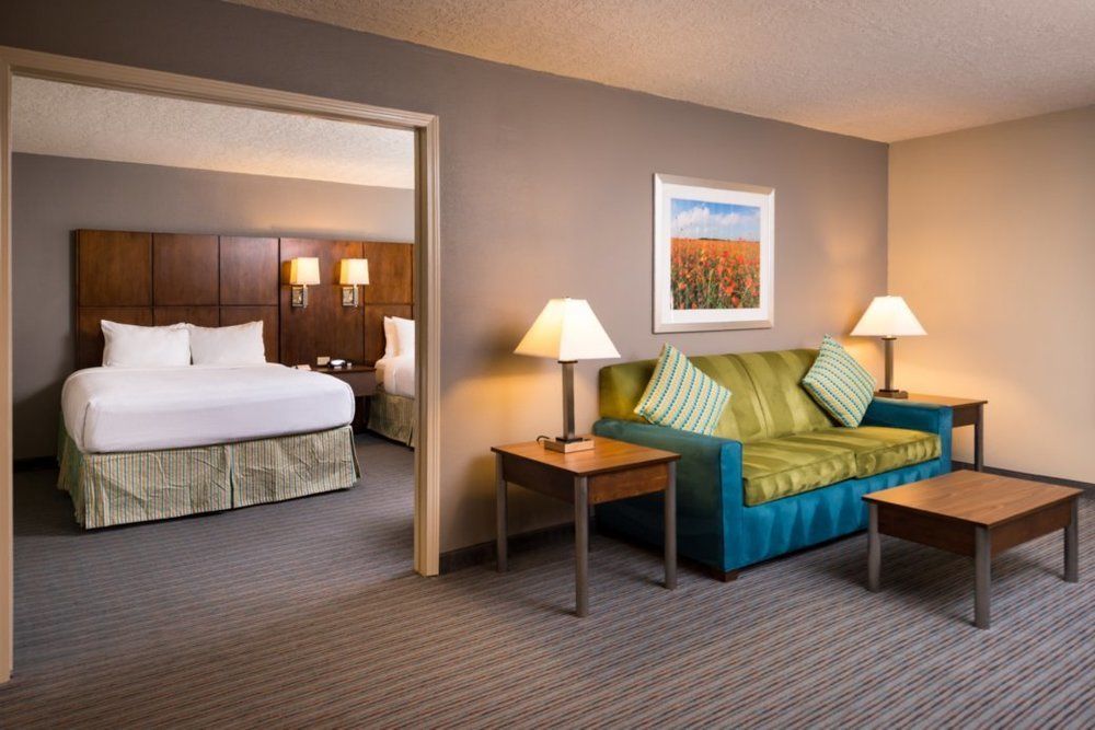 Holiday Inn Hotel & Suites Oklahoma City North By Ihg Exterior foto